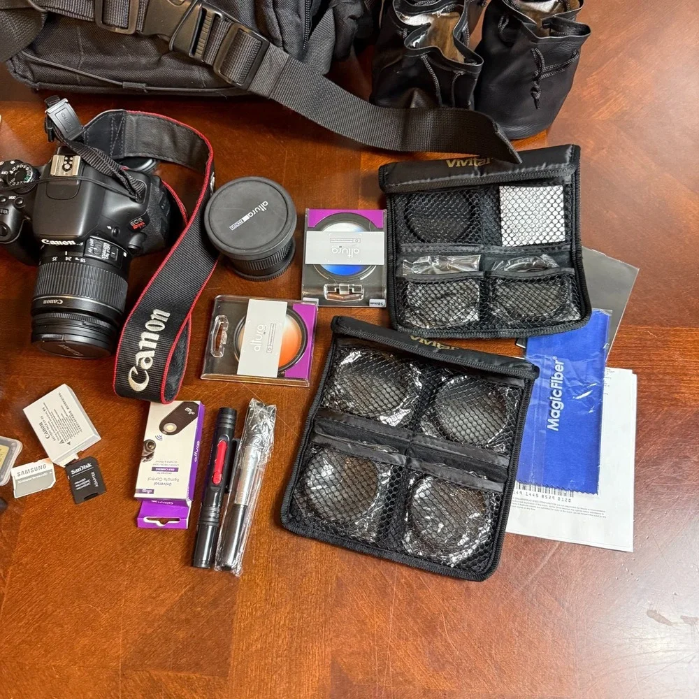 Canon EOS Rebel T3i DSLR Camera Bundle 18-55mm & 55-250mm Lenses‎ bag accesories